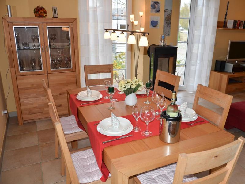 Three-Bedroom House image 3