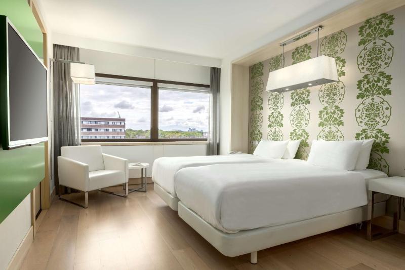 Superior Double or Twin Room image 3