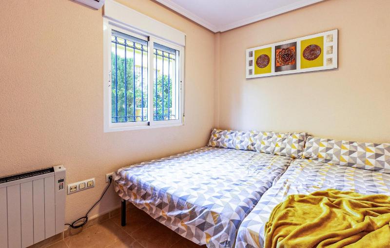 3 Bedroom Amazing Home In Orihuela Costa - image 11