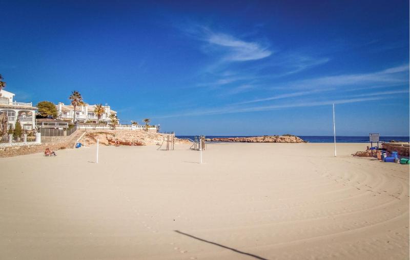 3 Bedroom Amazing Home In Orihuela Costa - image 3