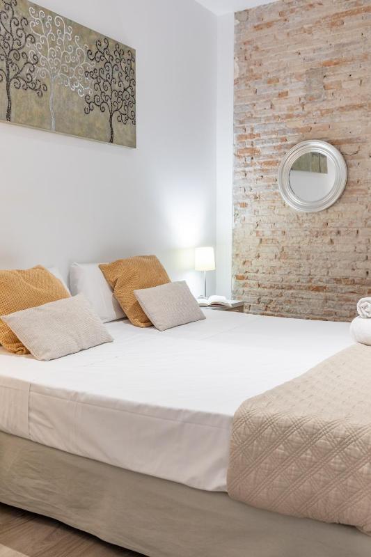 Travel Habitat Ayuntamiento - image 7
