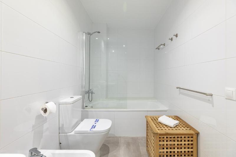 Apartment 1a image 4