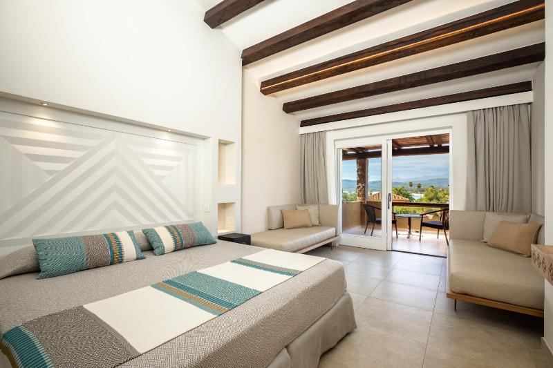 Superior Double Room image 1