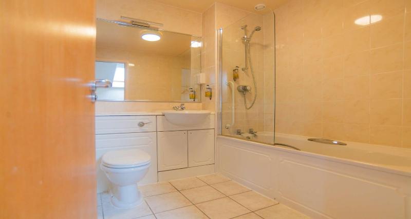 King Suite image 3