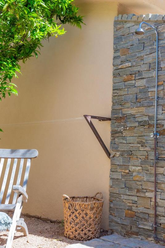 Three-Bedroom Villa with Mezzanine - Villa Giulia image 3