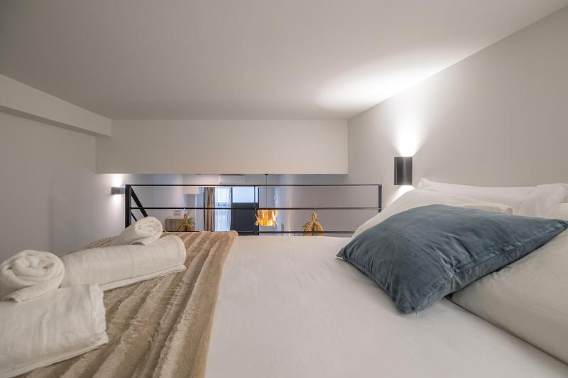 RM1 - Loft Valencia cómodos estudios dúplex cerca a la Avenida del Puerto - image 15