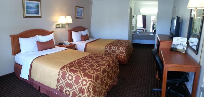 Double Room - Two Double Beds Non-Smoking image 2