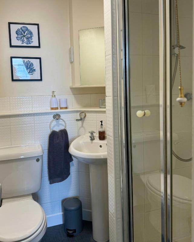 Double Room with Private Bathroom image 3
