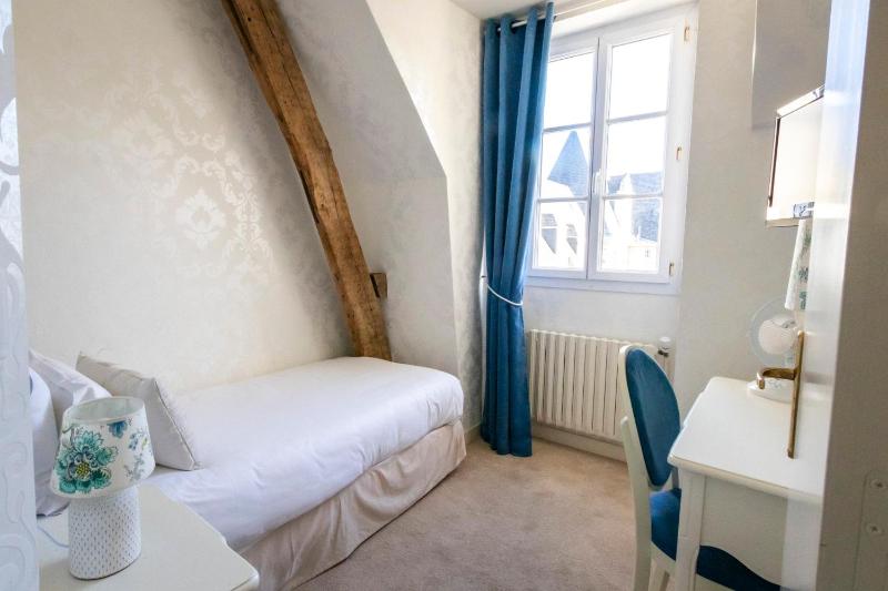 Triple Room image 3