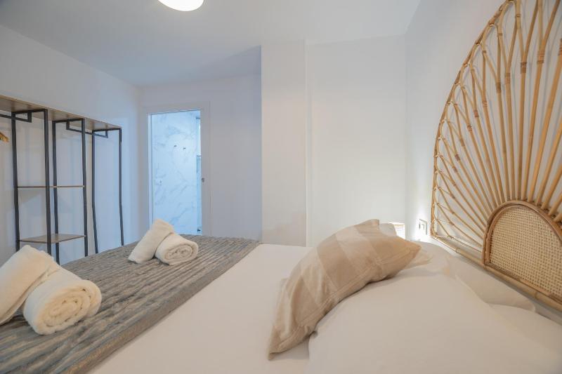 LN4 - Loft Valencia Espacioso y acogedor estudio cerca del metro zona Ayora - image 16