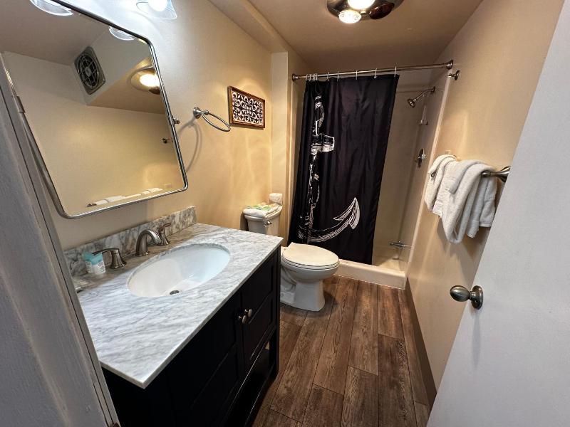 Three Bedroom Suite with Ocean and Harbor Views image 2