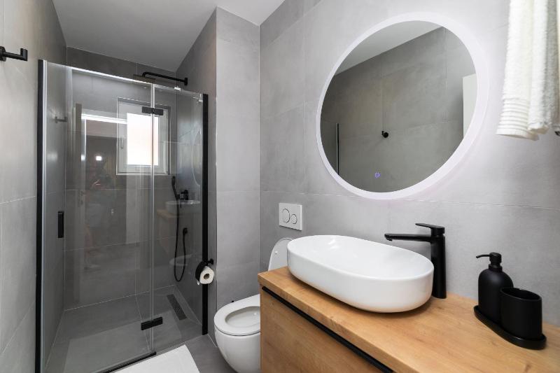 Apartment Bracholet - image 14