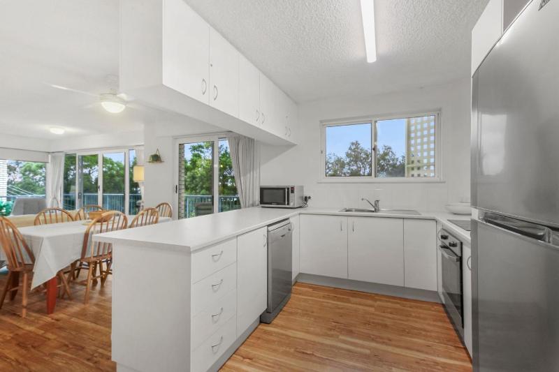 Windbourne Unit 6 101 The Esplanade Golden Beach - image 7