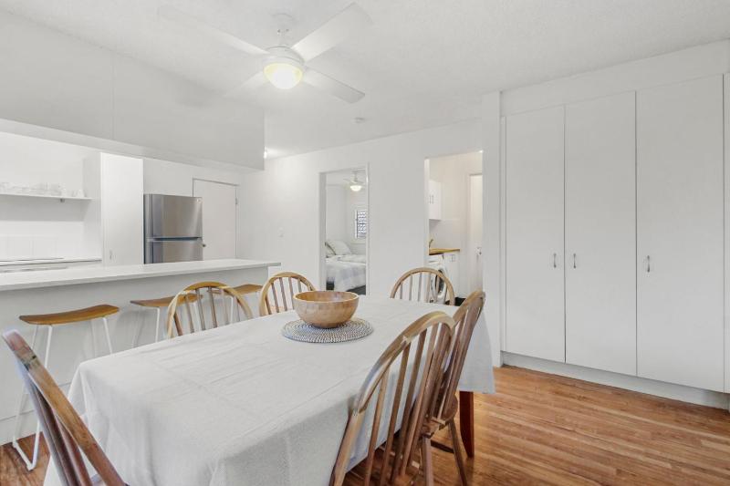 Windbourne Unit 6 101 The Esplanade Golden Beach - image 9
