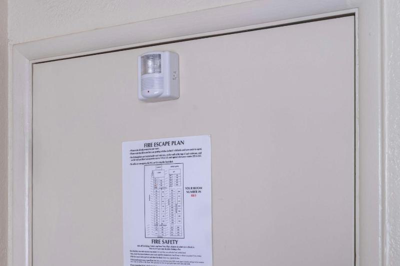 Queen Room - Hearing Accessible image 2
