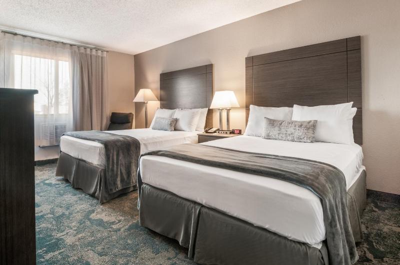 Double Room with Two Double Beds - Non-Smoking image 3