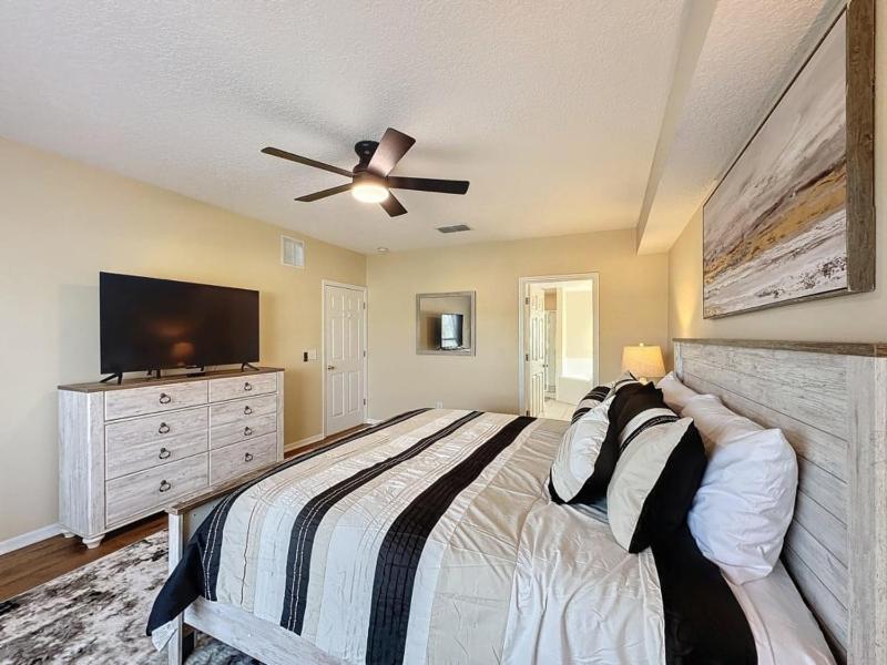 Emerald Island Four Bed Pool Home close to Disney villa - image 26