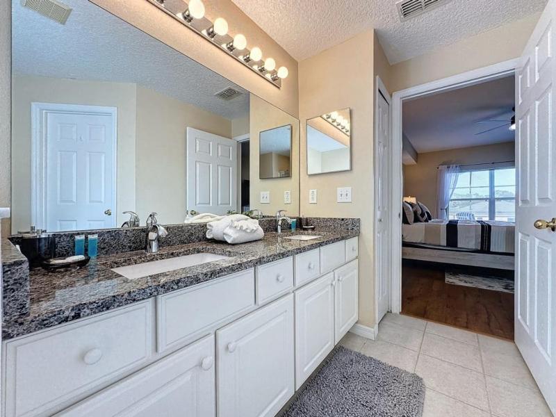 Emerald Island Four Bed Pool Home close to Disney villa - image 16