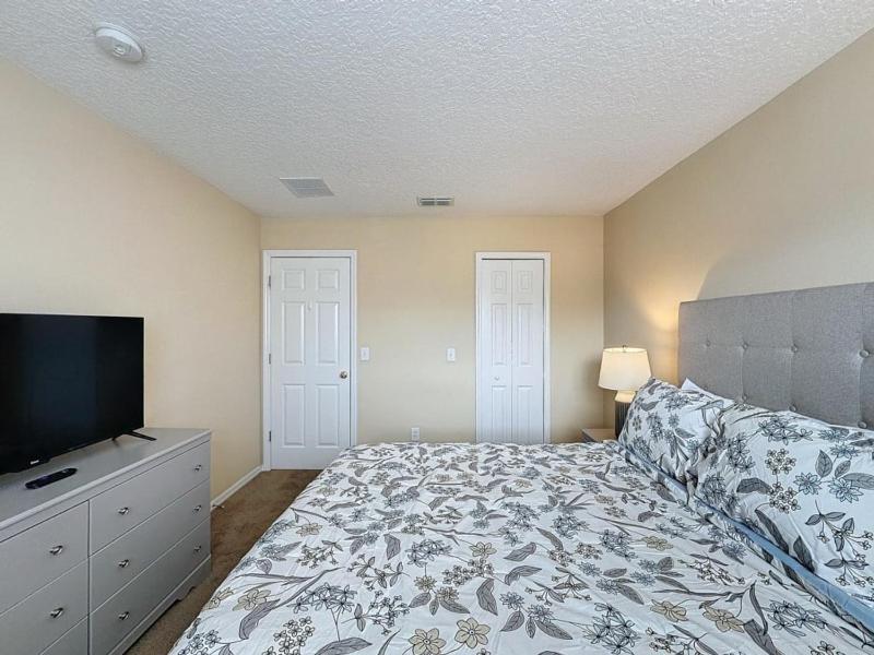 Emerald Island Four Bed Pool Home close to Disney villa - image 8