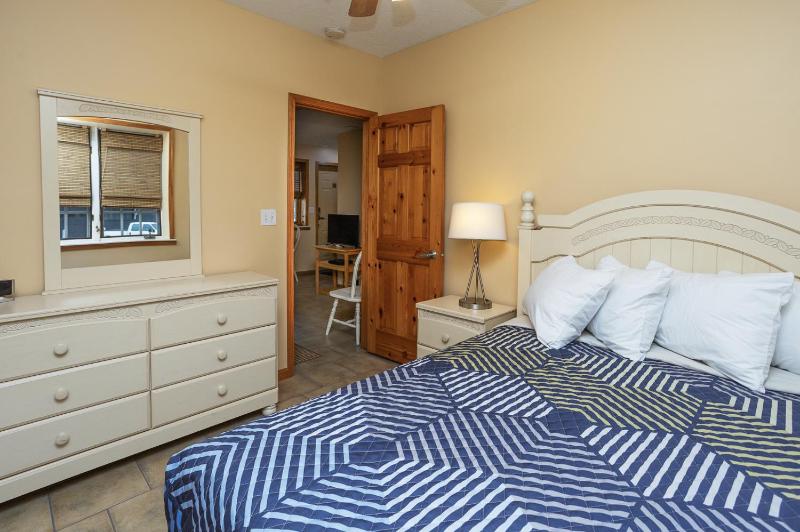 Two-Bedroom Suite image 4