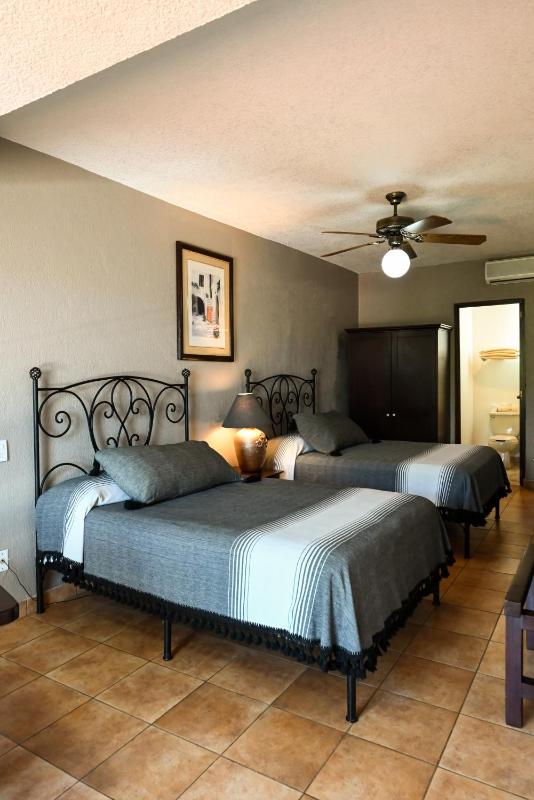 Hotel Hacienda - image 9