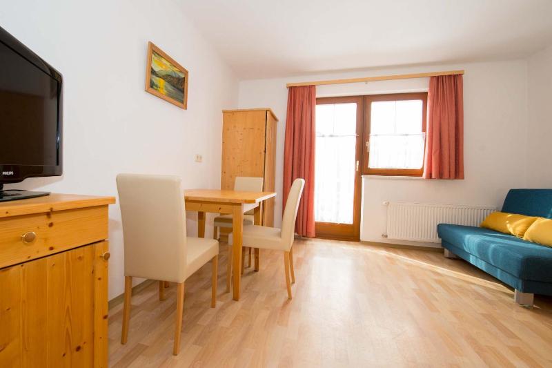 One-Bedroom Apartment - Annex image 3