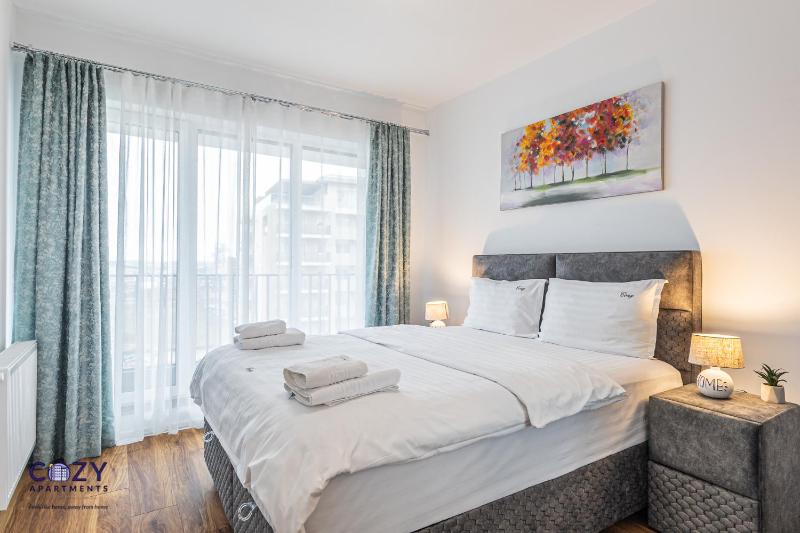 Coresi Mall Exclusive #Collection Apartments & Studios Brasov - image 1