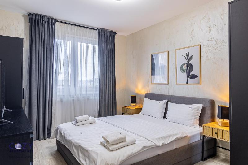 Coresi Mall Exclusive #Collection Apartments & Studios Brasov - image 14