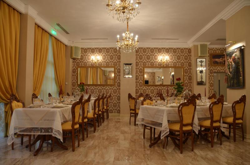 The Arlington Boutique Hotel - image 12