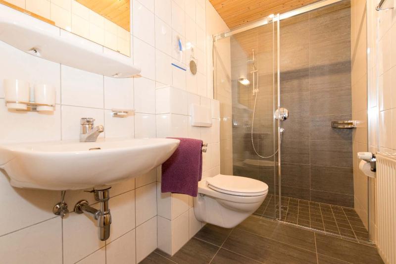 Two-Bedroom Apartment with Lake View image 2
