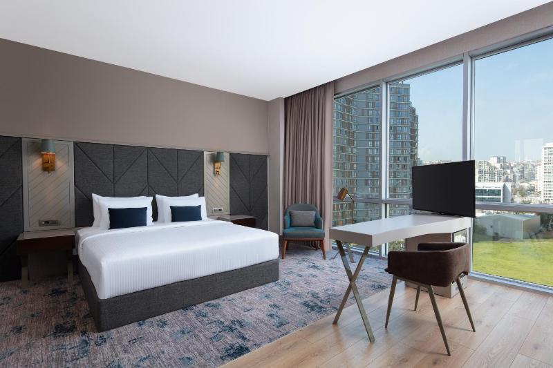 King Suite with Sofa Bed image 1