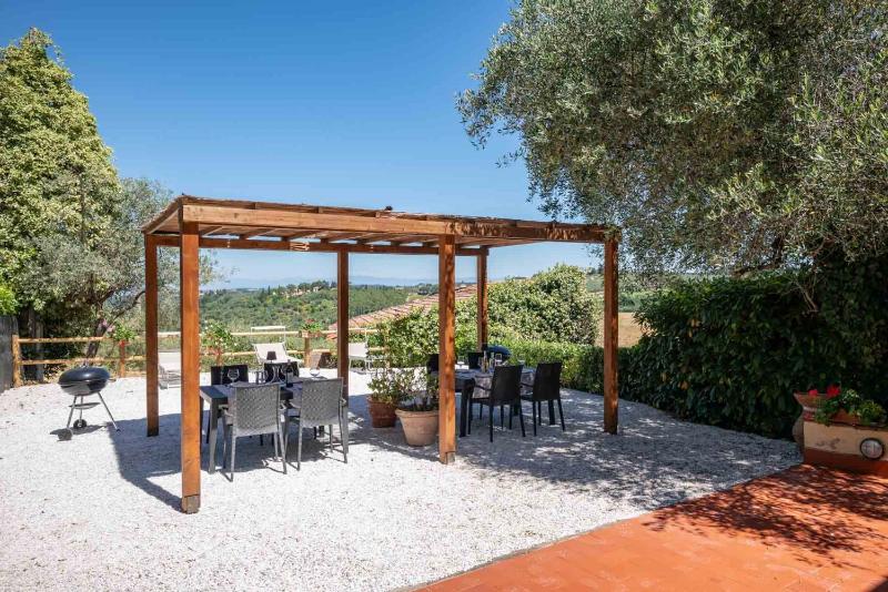 Maisonette with Private Garden image 3