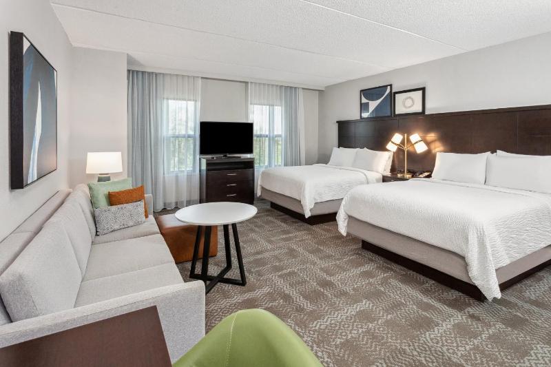 Studio Suite with Two Queen Beds image 2