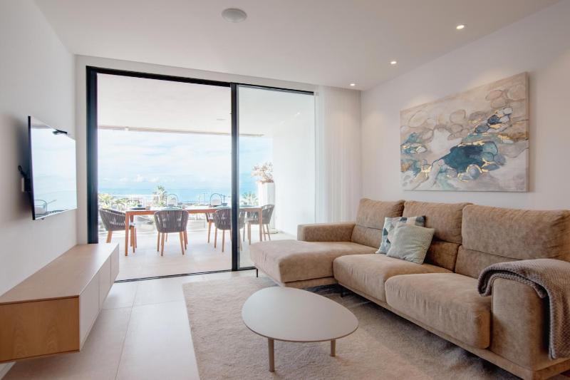 Infinity 1-6 LUXE SEA VIEW 2B - image 4