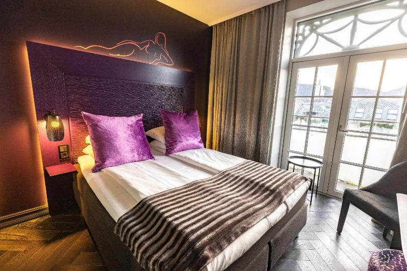 Superior room with Balcony image 1