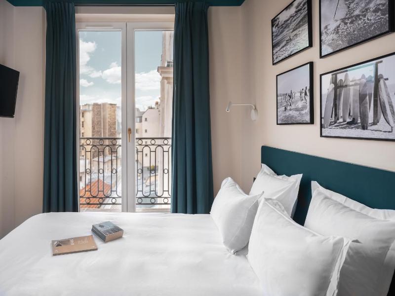 Superior Double Room image 1