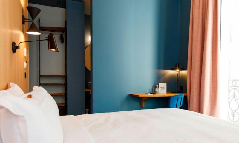 King Room image 4