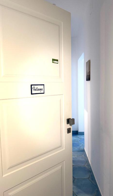 Large Double Room image 1