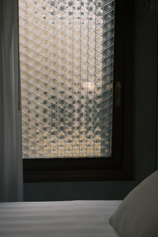 Single Room with View image 3