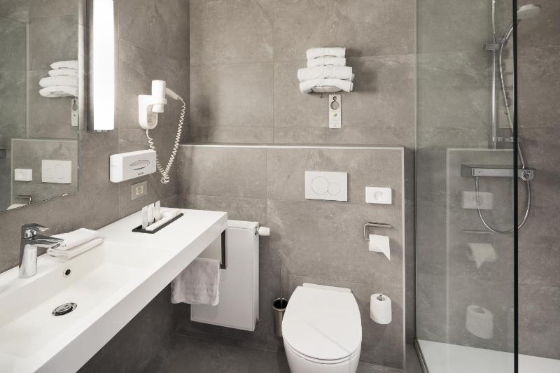 Superior Double or Twin Room image 2