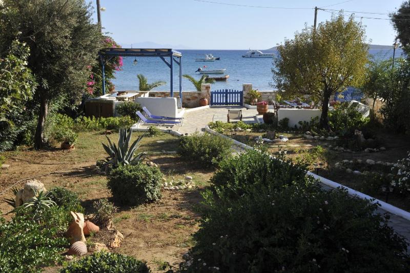 Superior Double or Twin Room with Sea View image 2