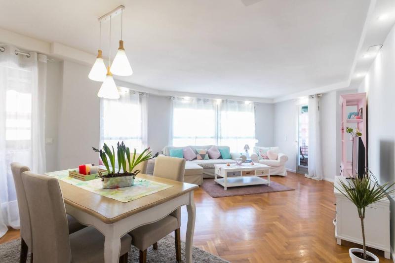 LovelyLoft Mercado - image 8