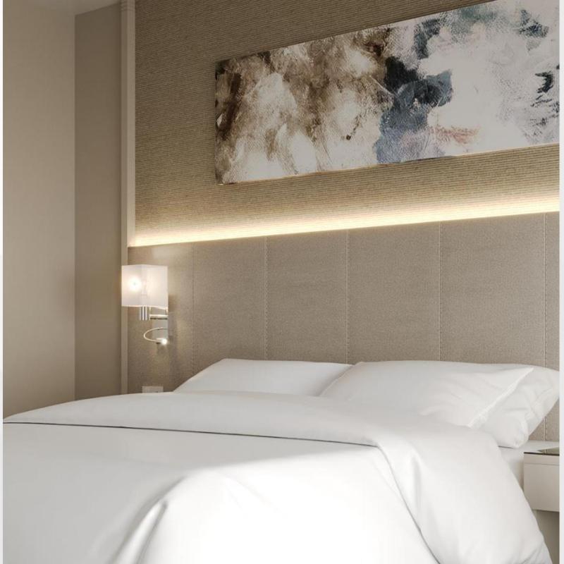 Superior King Room - Shuttle Service to JBR Beach and Access to The Market Mall image 4