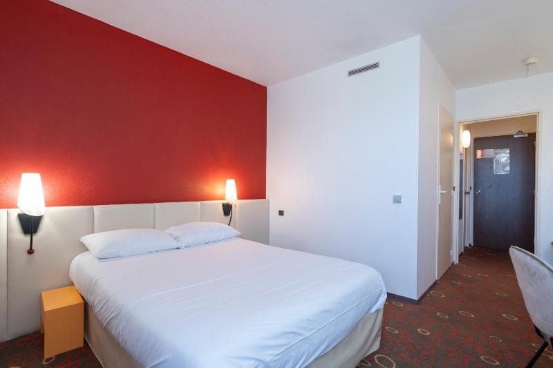 Standard Room image 1