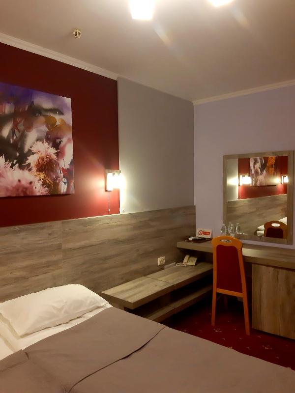 Standard Double Room image 4
