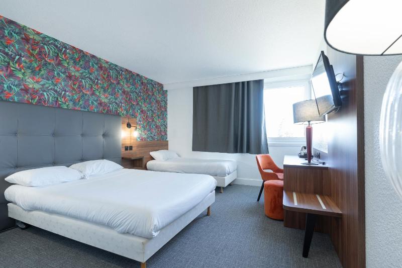 Comfort Triple Room image 4