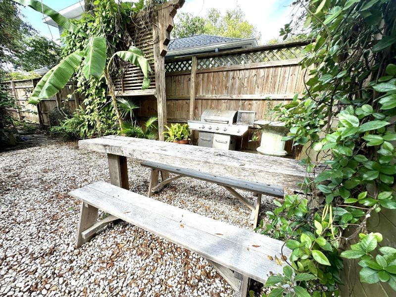 Lemon Street Retreat Renovated 1920 Craftman Half mile Stroll to Historic DT Beaches 3 mi to Vilano & 5 to St Aug - image 29