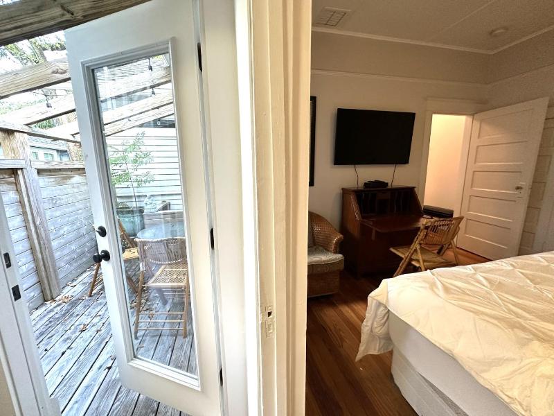 Lemon Street Retreat Renovated 1920 Craftman Half mile Stroll to Historic DT Beaches 3 mi to Vilano & 5 to St Aug - image 24