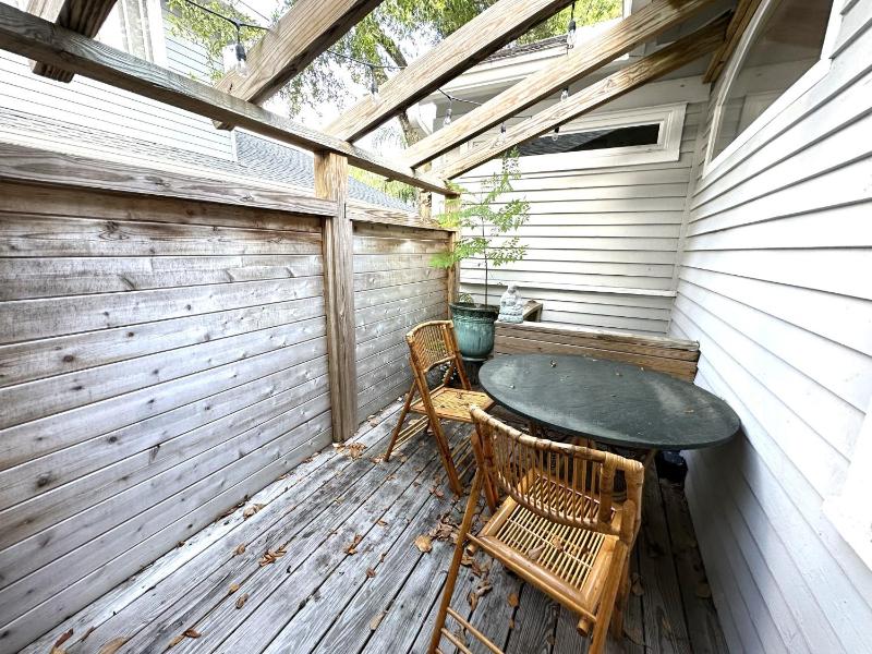 Lemon Street Retreat Renovated 1920 Craftman Half mile Stroll to Historic DT Beaches 3 mi to Vilano & 5 to St Aug - image 15