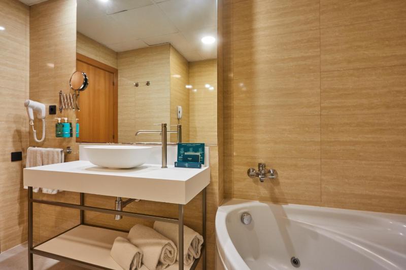Junior Suite image 3